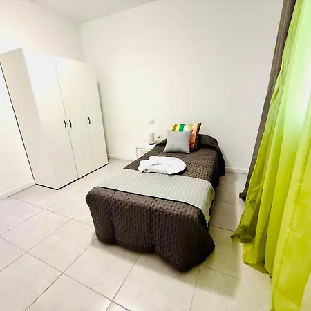 Casa Elena Апартаменты Арресифе